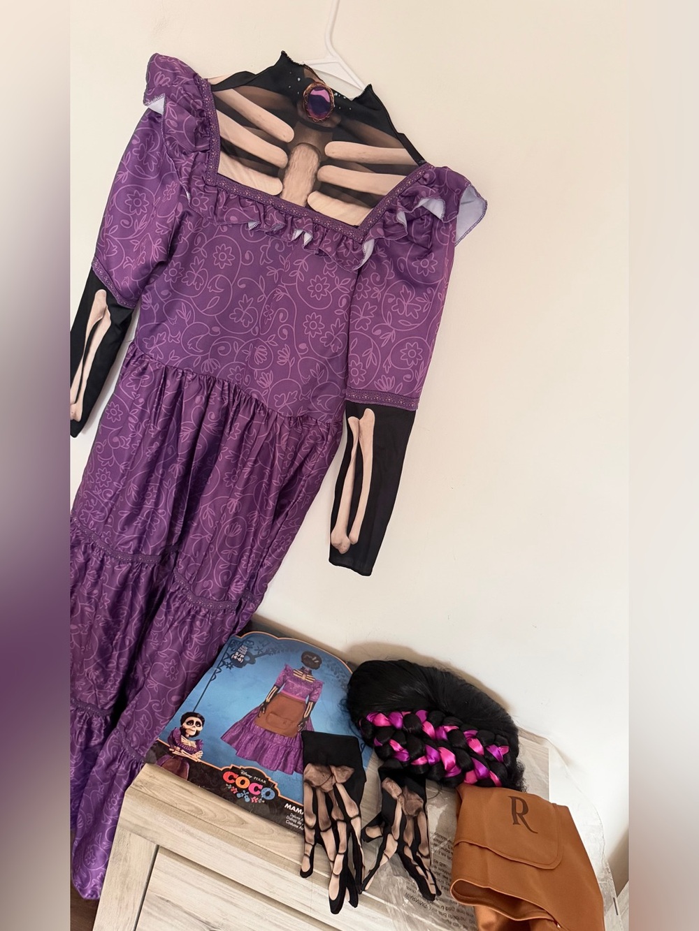 Disney Pixar Coco Mama Imelda costume size S